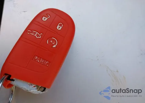 2013 Chrysler 300 Motown from USA, damaged, VIN 2C3CCARG4DH556666